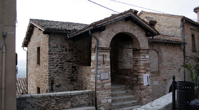 Vecchio Palazzo comunale, Fossato di Vico