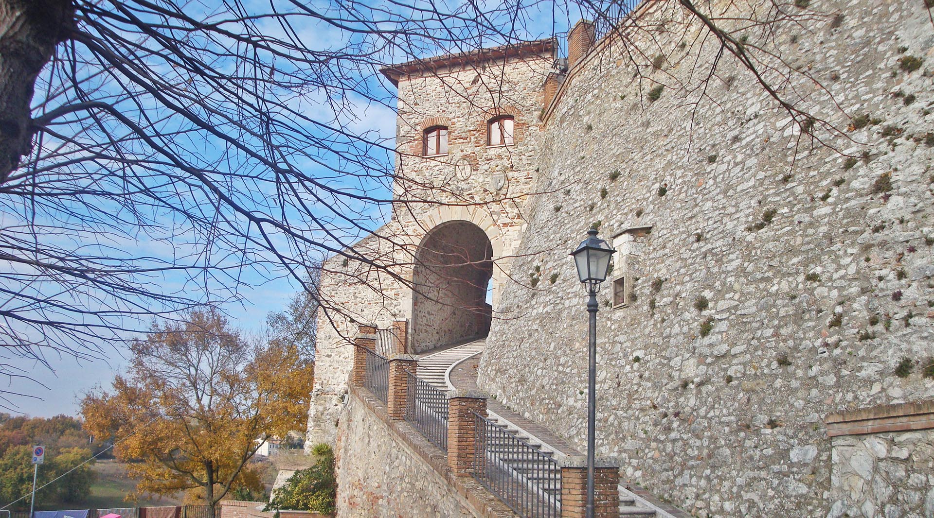 Porta Amerina - Montecastrilli