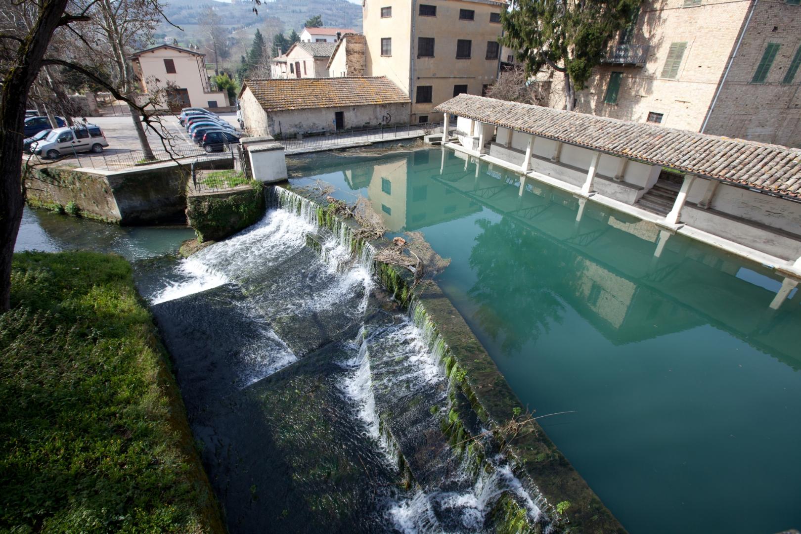 The Roman port of Bevagna