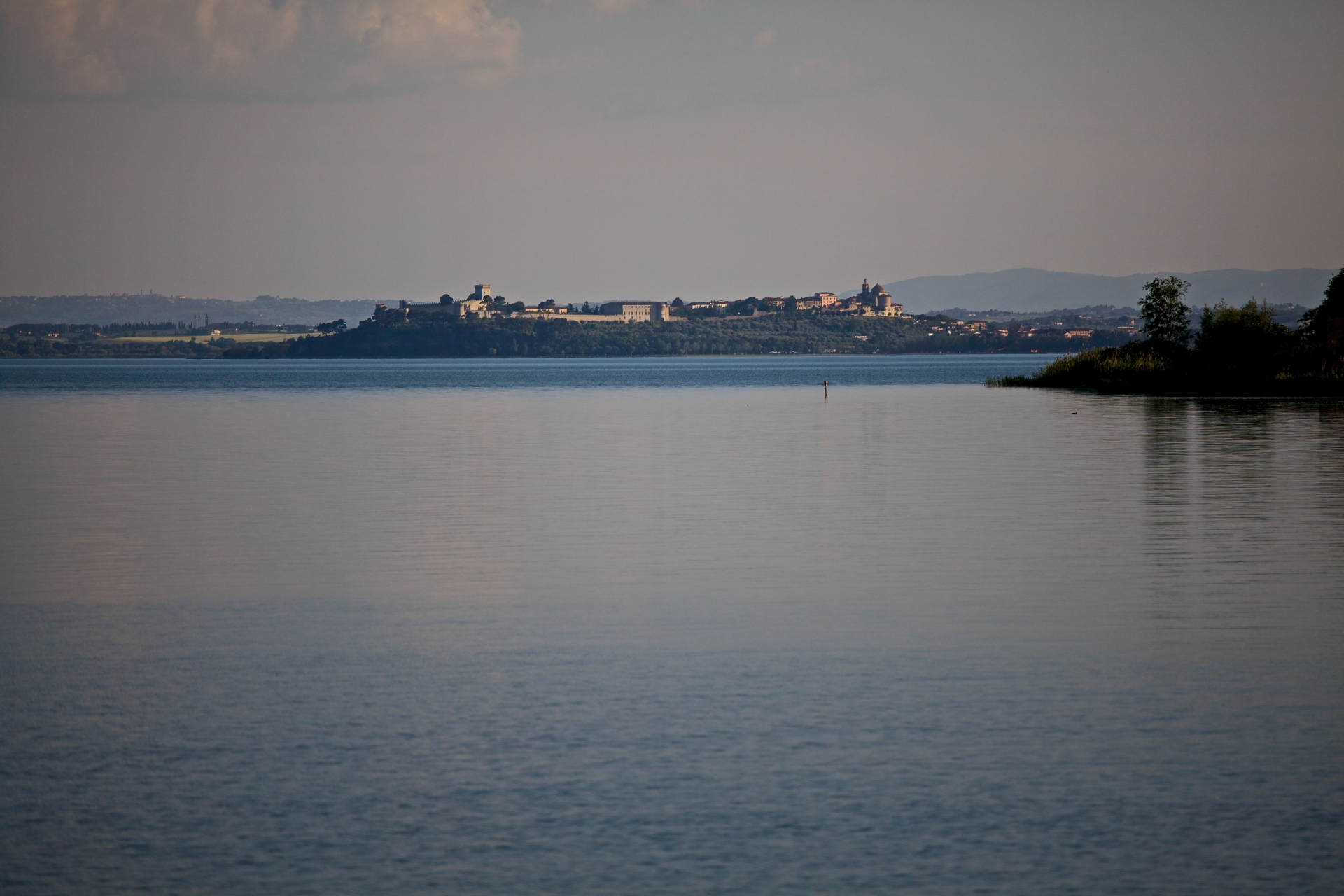 The hills between Lake Trasimeno and Tuscany