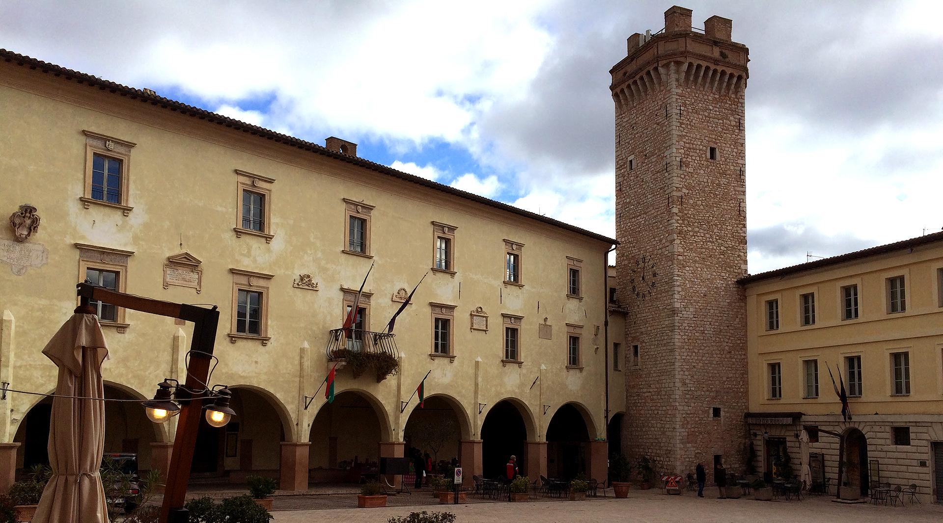 Trevi, Geschichte, Kunst und regionale Produkte