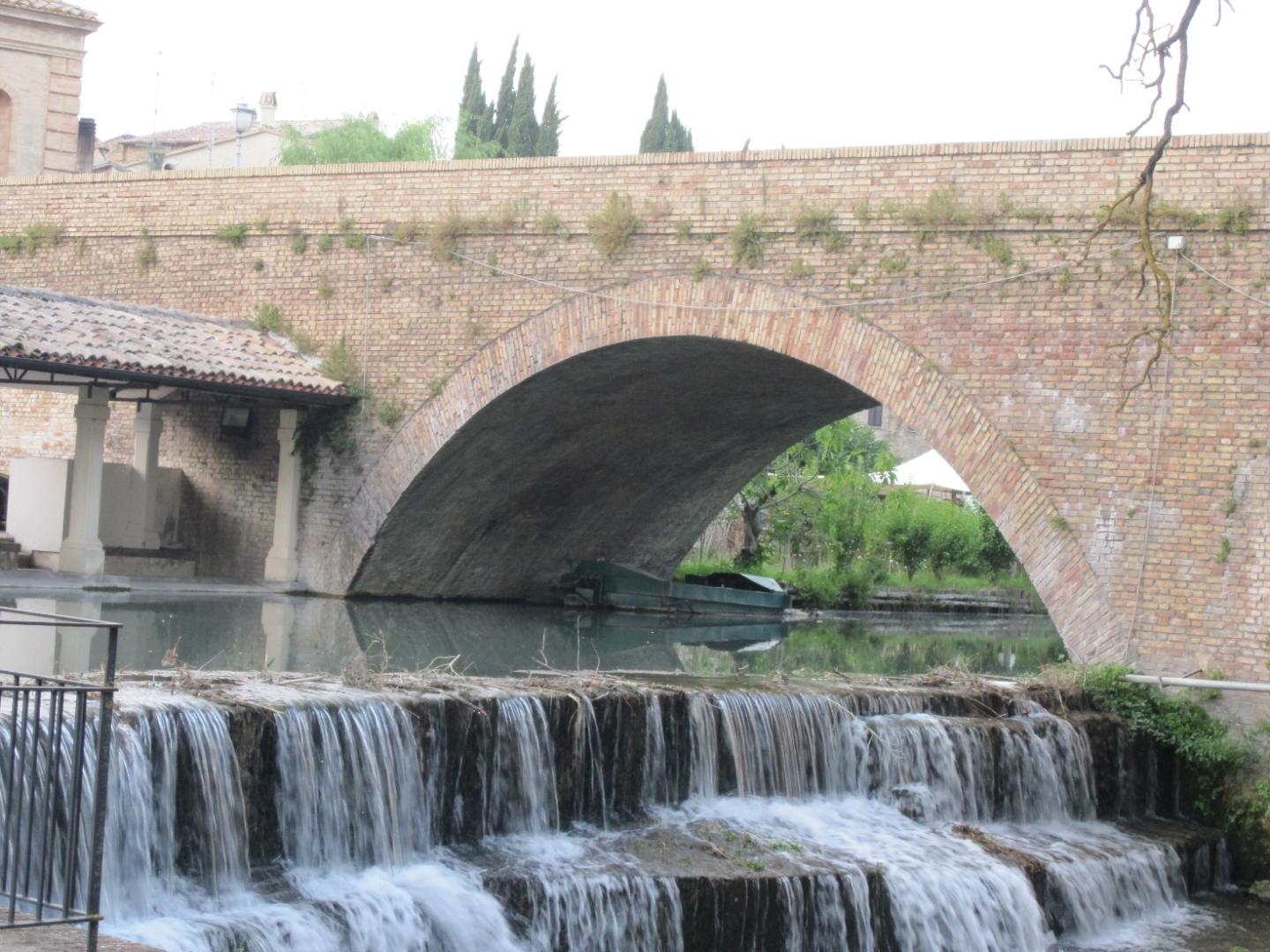 The Roman port of Bevagna