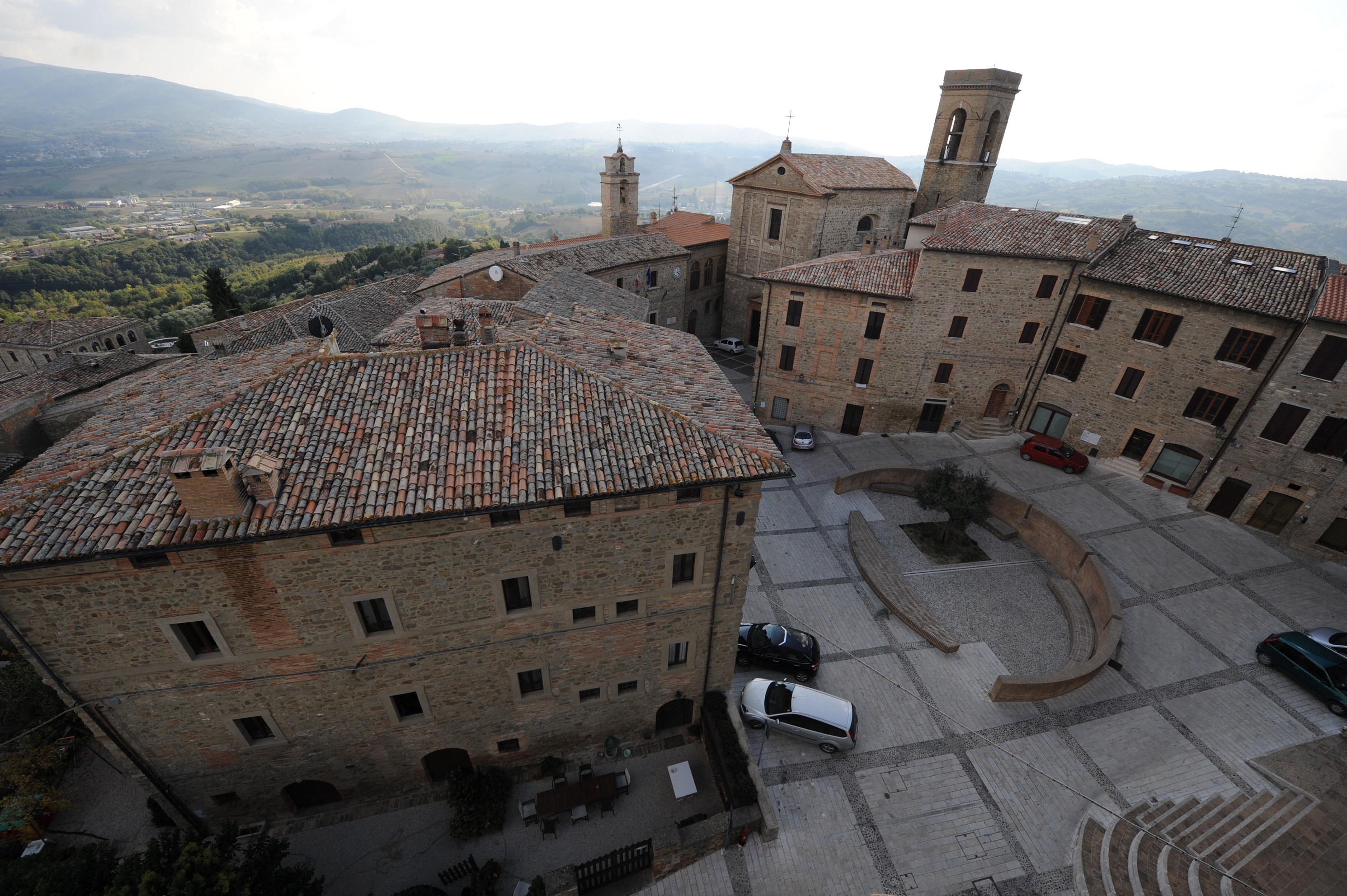 Gualdo Cattaneo, the village of castles