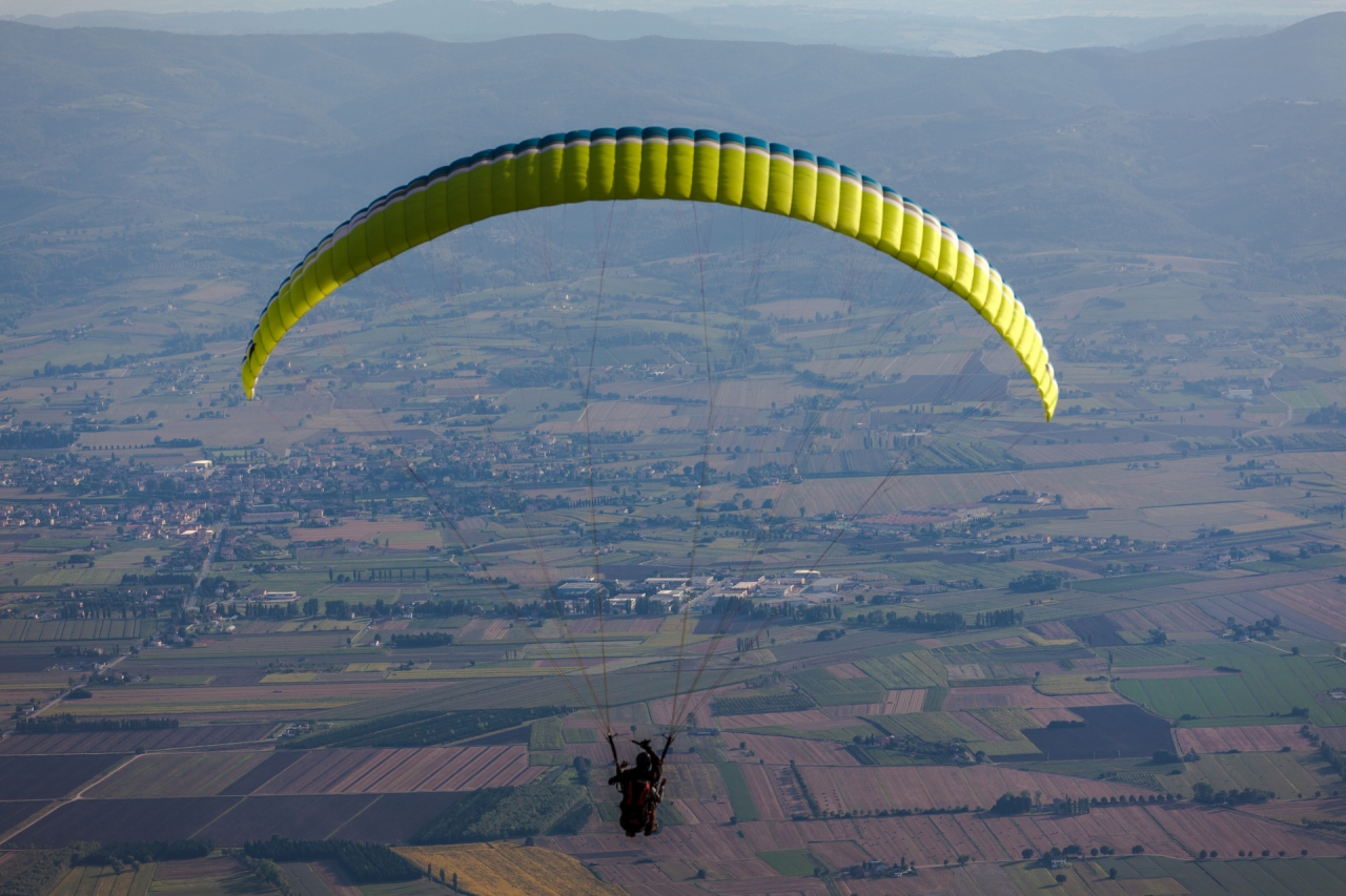 Paragliding in Umbria