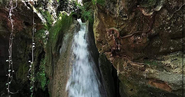 Titolo: The natural sources of water in Umbria