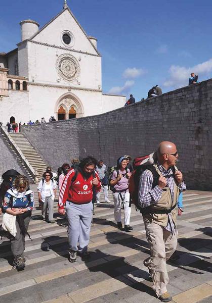 Partenza pellegrini da Assisi